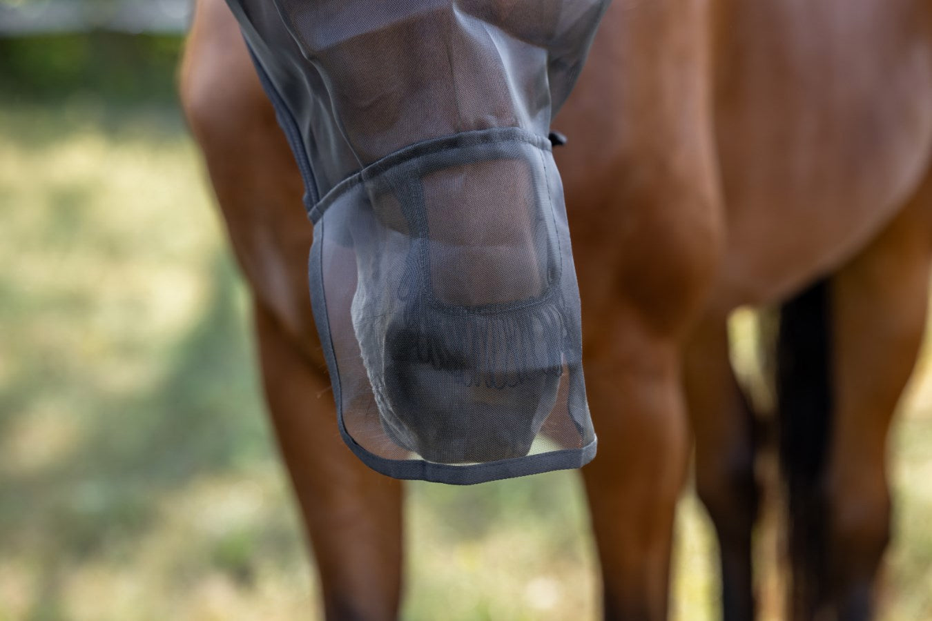 Maschera antimosche con protezione completa per orecchie e naso