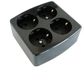 Toma de mesa Enzo RA 4V cuadrada negra PQ 6871920