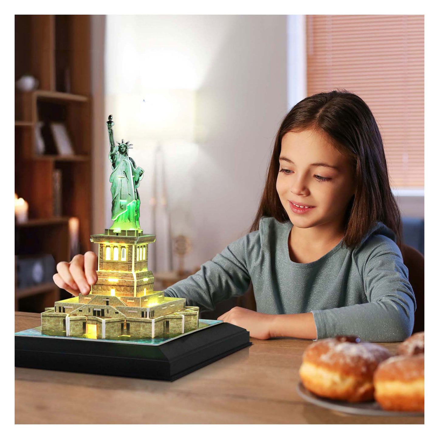 Estatua de libertad de rompecabezas 3D cúbico con iluminación LED