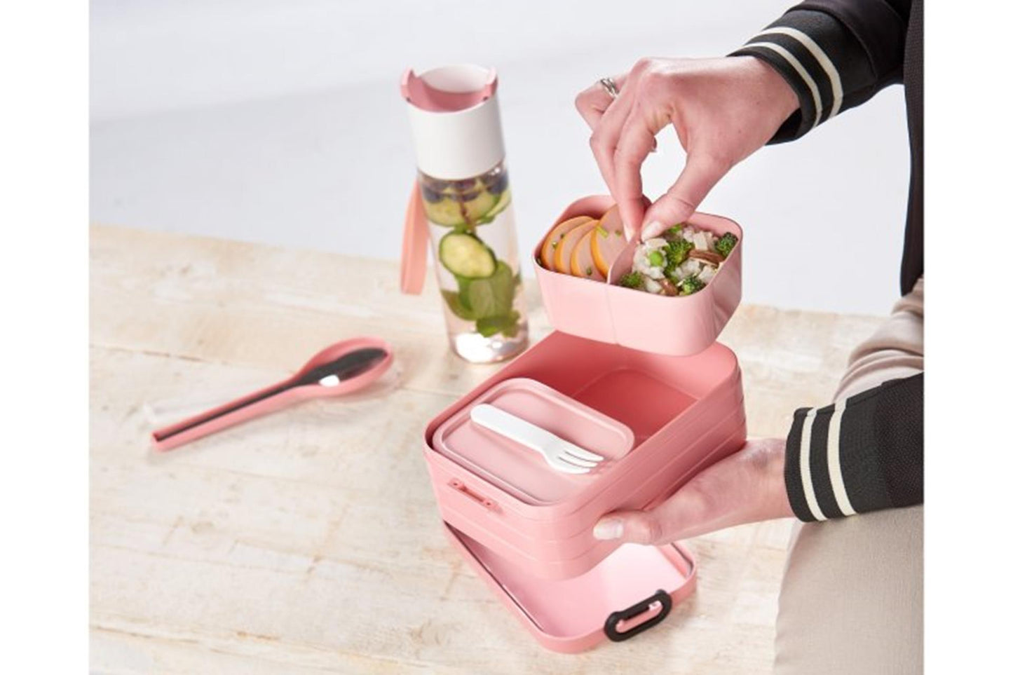 Mepal bento lunchbox take a break midi vivid blue