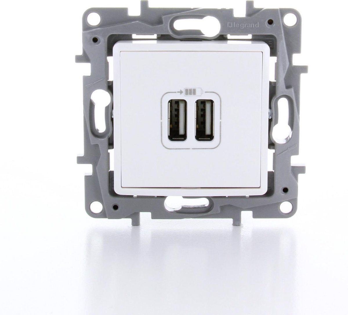 Caricatore USB doppio integrato Legrand niloé - bianco