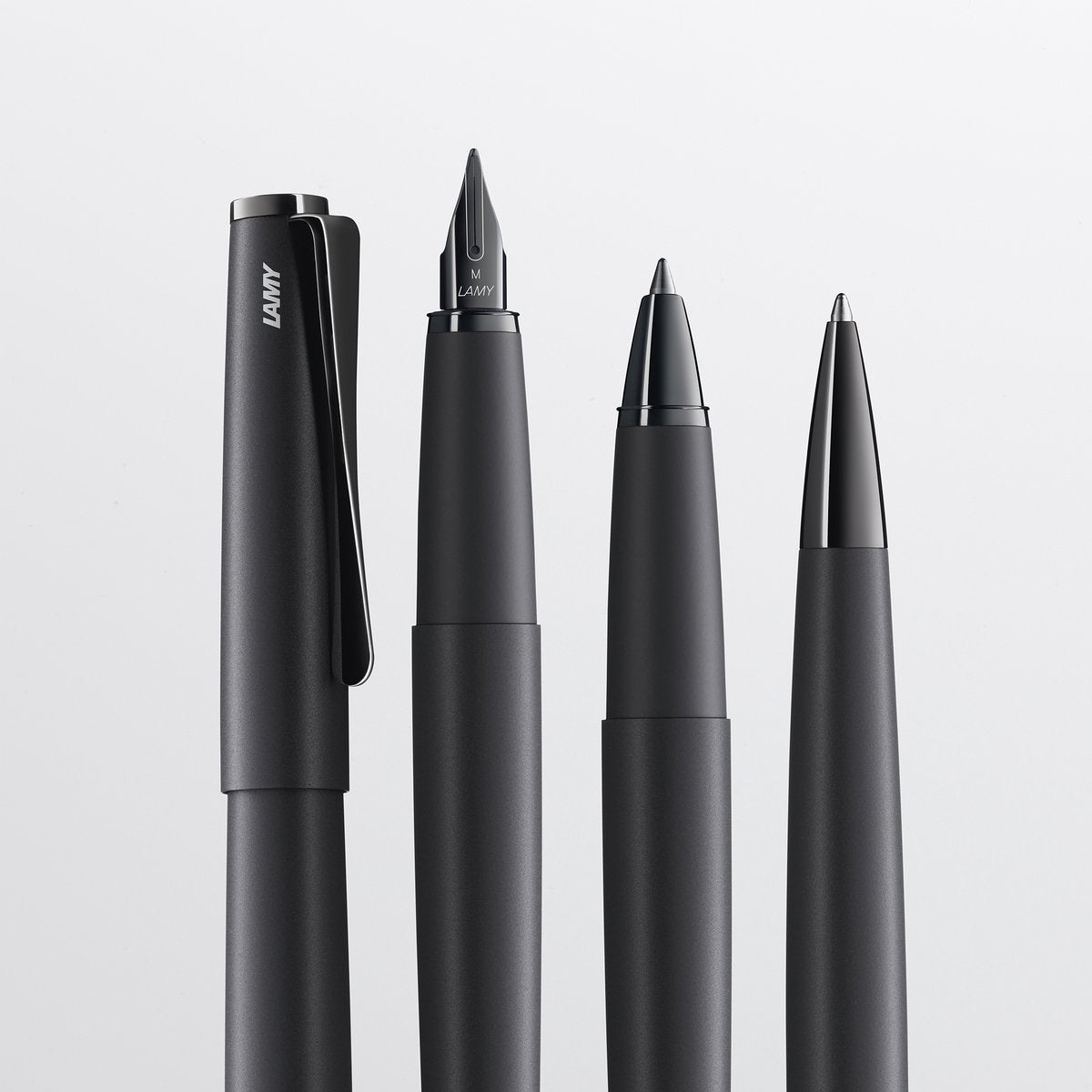 Pluma estilográfica lamy studio lx todo negro