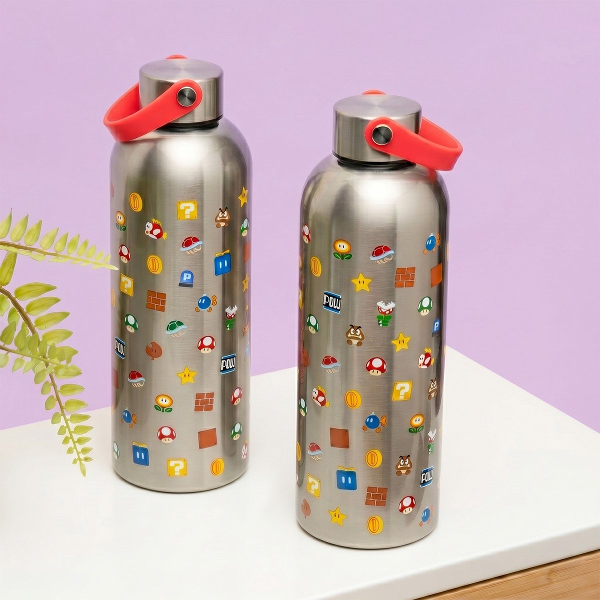 Paladone Botella de metal Super Mario con asa de transporte - Botella de acero inoxidable 500 ml -