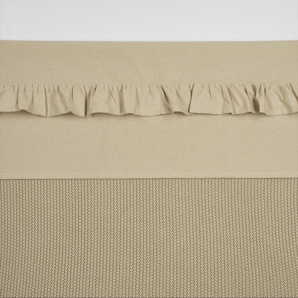 Lenzuolo per culla con volant Meyco - sabbia - 75x100 cm - 0,3 tog