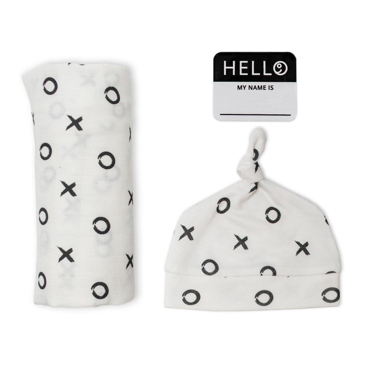Lulujo hello world - swaddle mutsje - hugs kisses