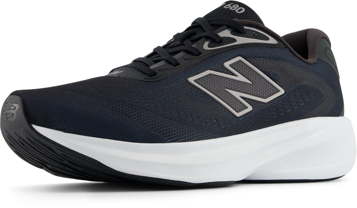 Scarpe sportive da uomo New Balance 680 - nere