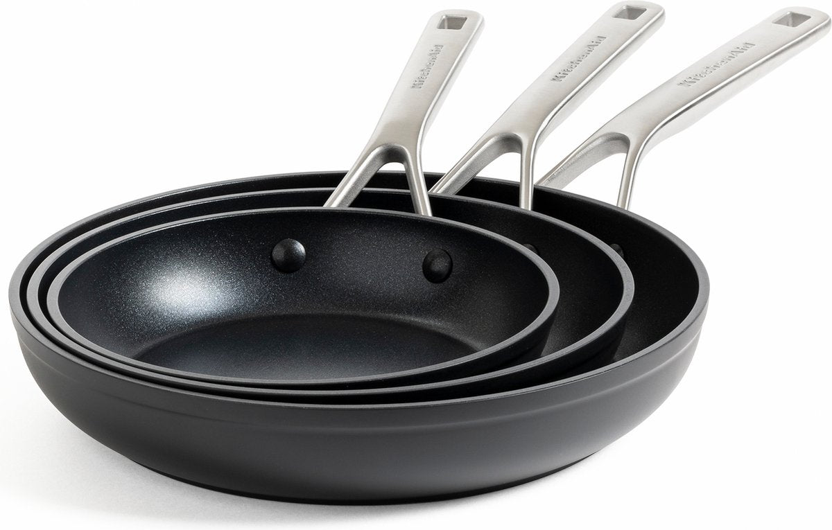 Juego de sartenes de 3 piezas de aluminio forjado y endurecido Kitchenaid 20cm - 24cm - 28cm