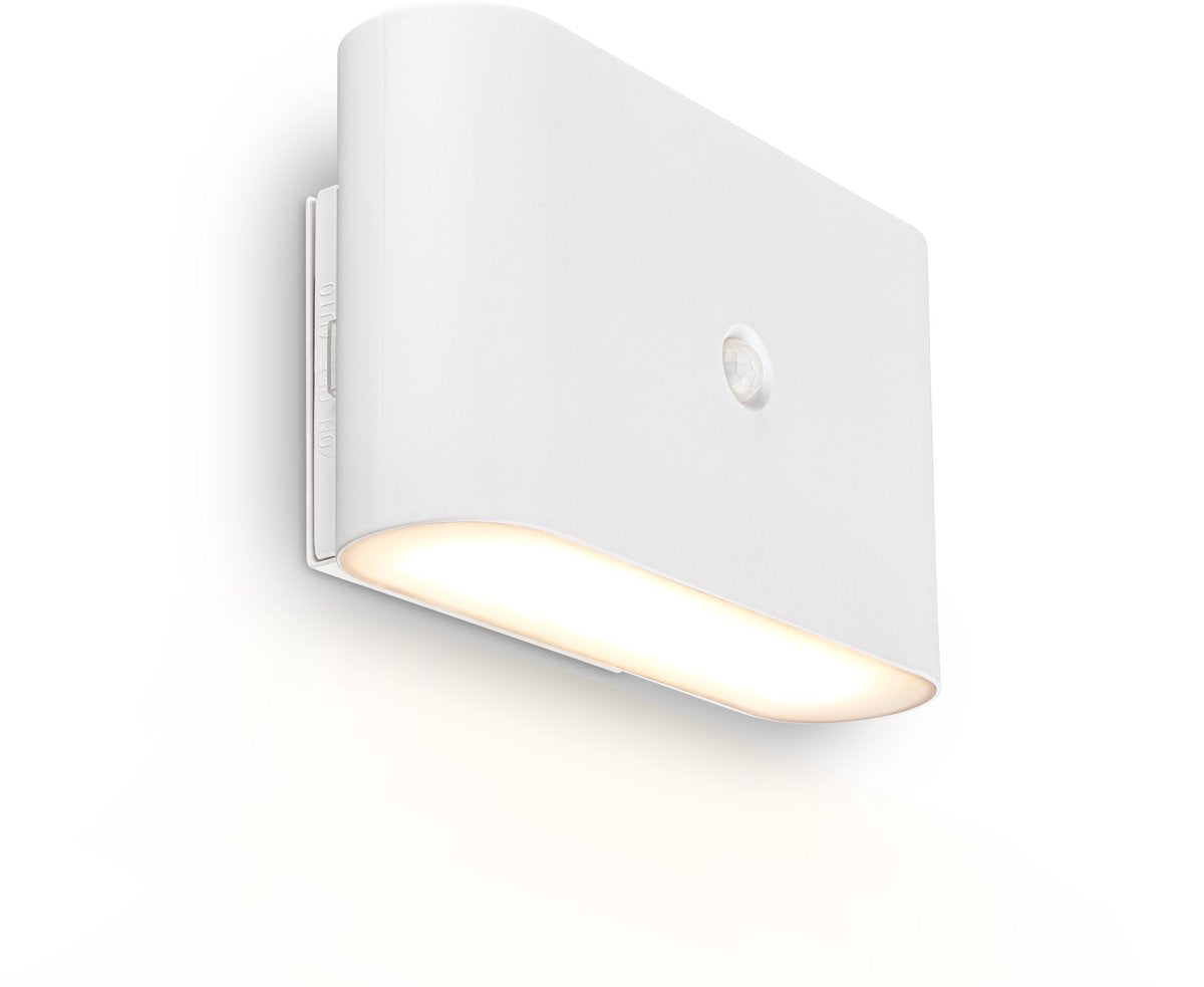 Briloner chet – led wandlamp oplaadbaar – zonder stroom boren – met bewegingssensor – warm wit licht – met kleefpad – wit – 16 x 9,5 x 6,5 cm