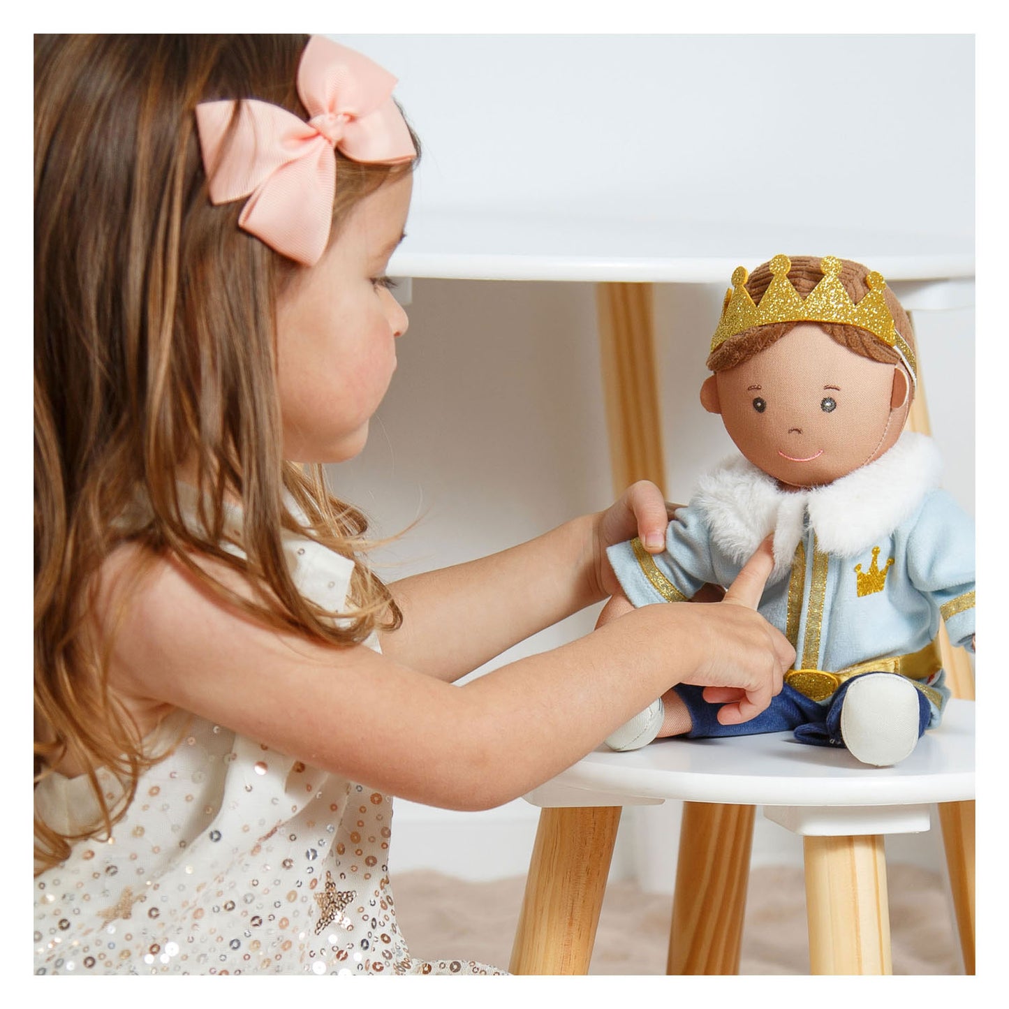 Conjunto de muñeca Heless, príncipe de invierno Luka, con corona y cuello - tamaño 28-35 cm