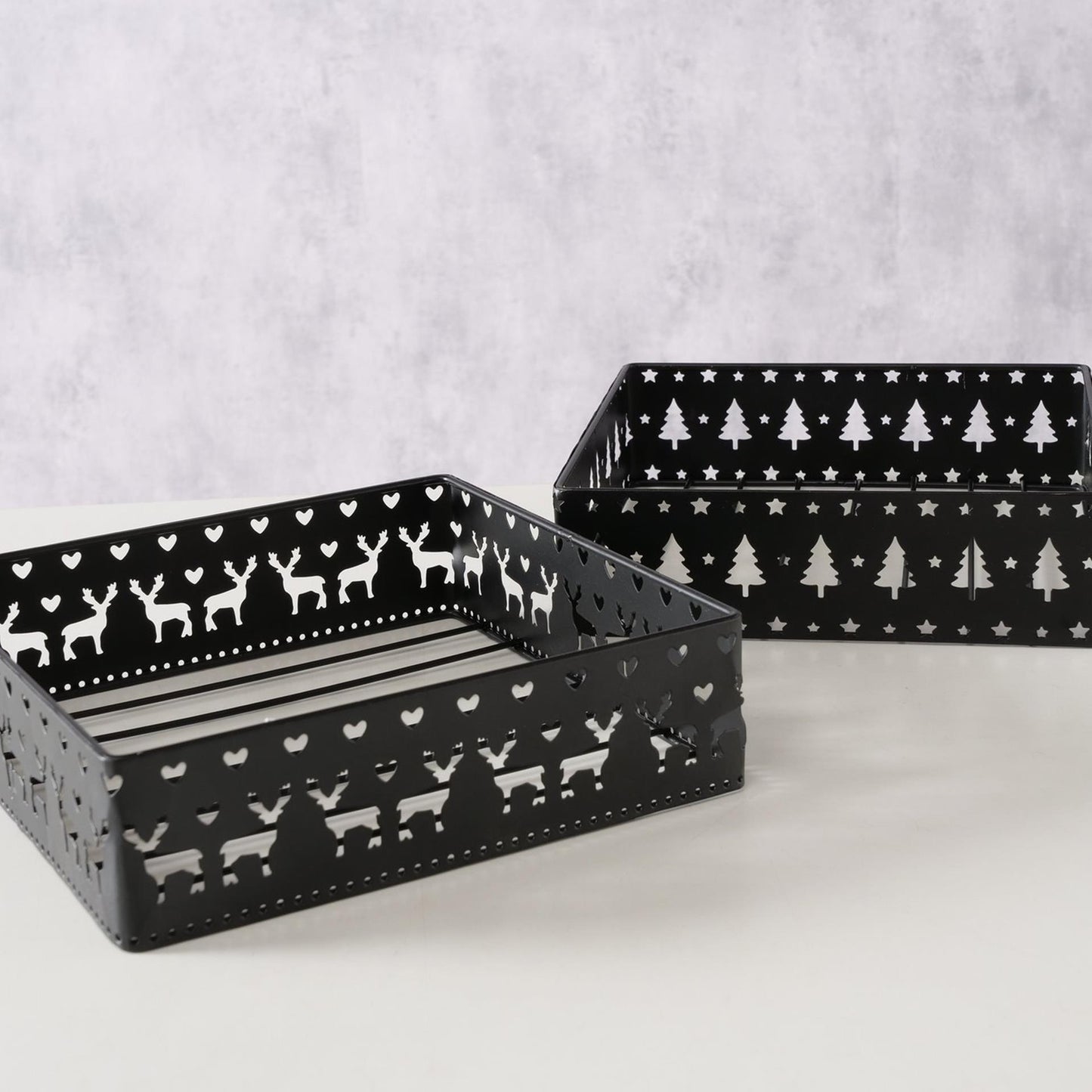 Portatovaglioli Boltze Home in metallo nero con decorazioni natalizie