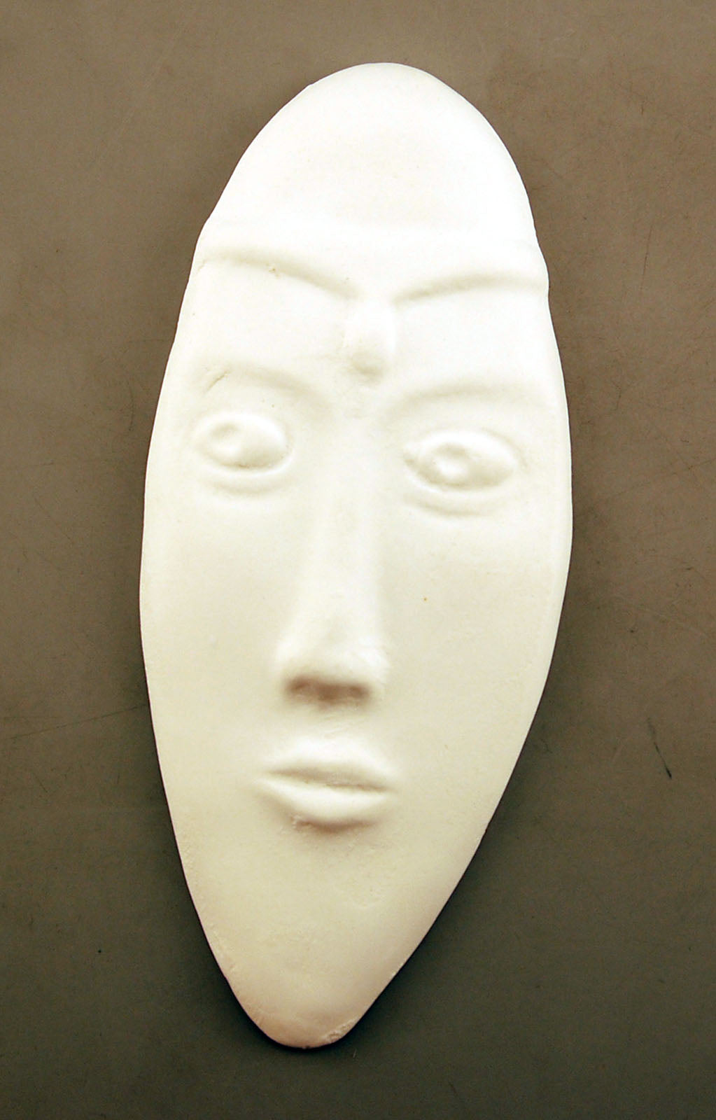 Powertex • faccia in gesso allungata