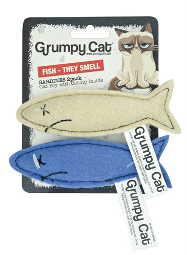 Sardine gatti scontrosi con catnip