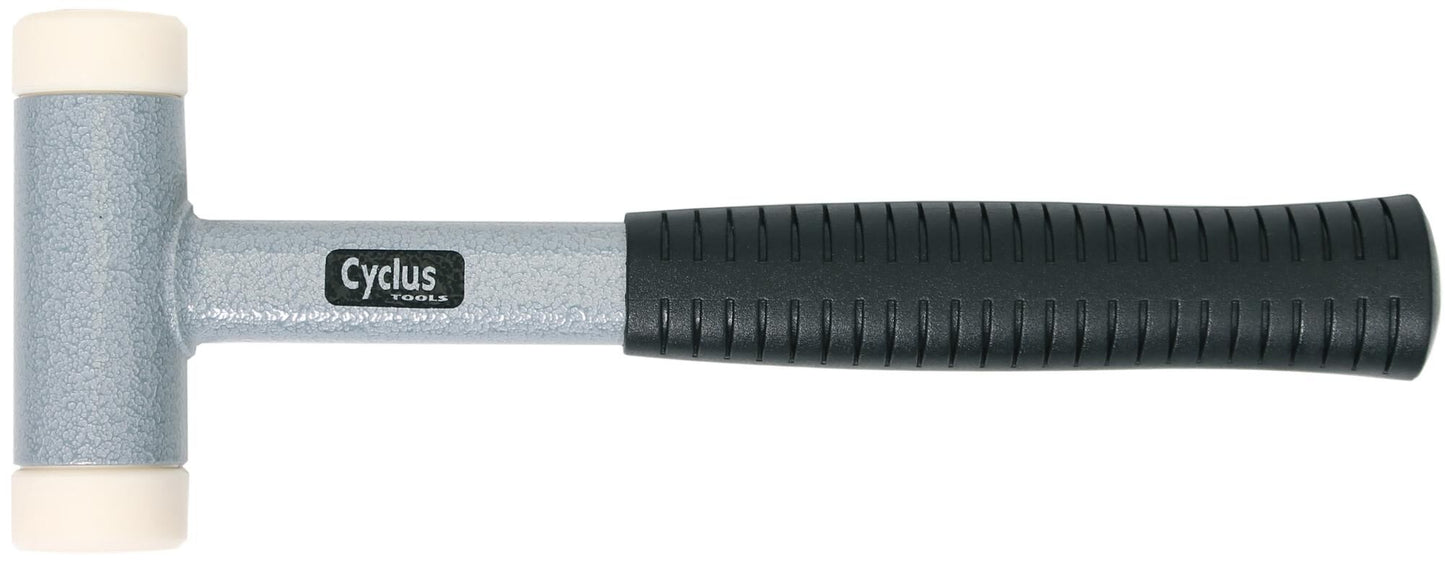 Hammer di plastica 650 grammi con un umidità non di ritorno. Ciclo 7720925