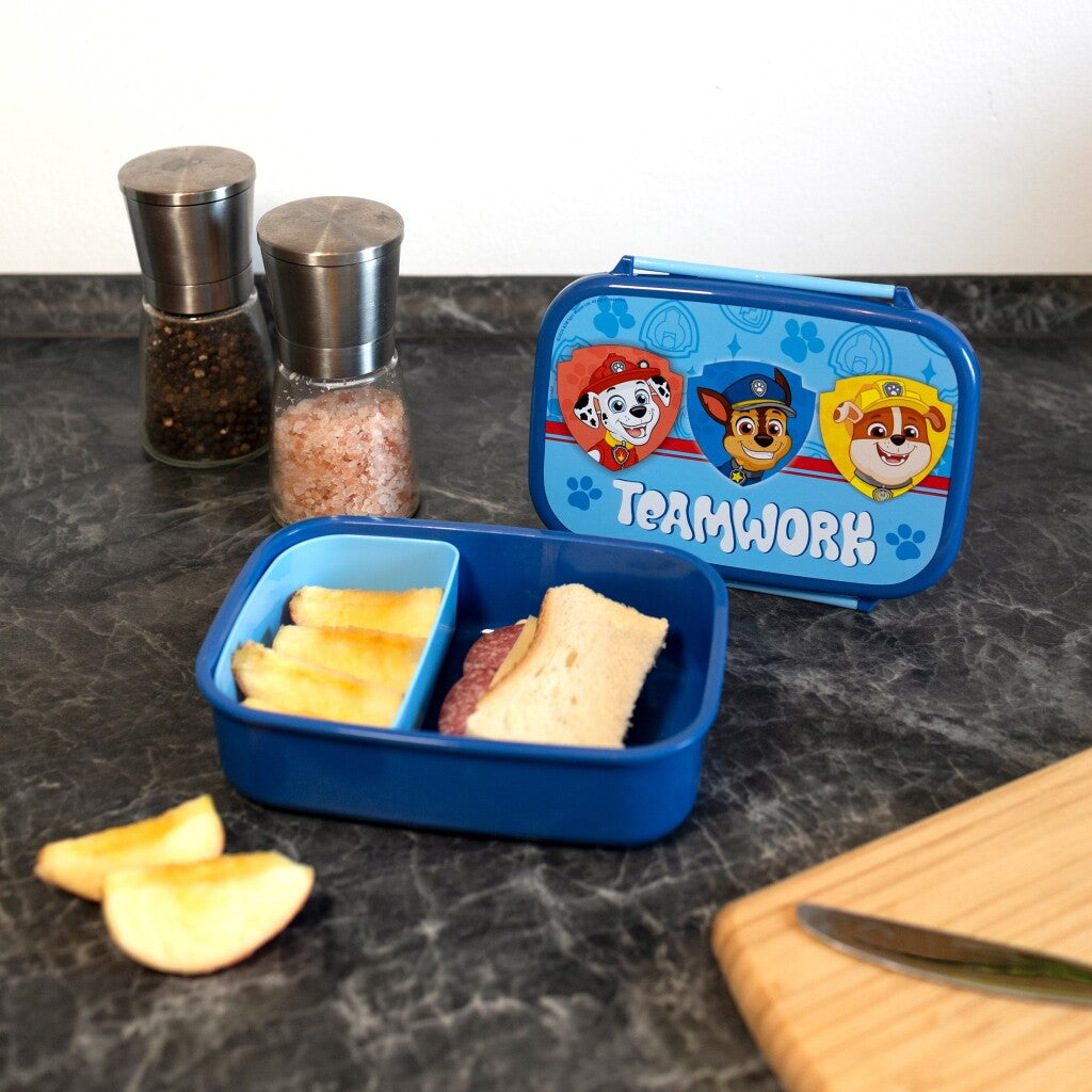 Pan de pan encubierto azul