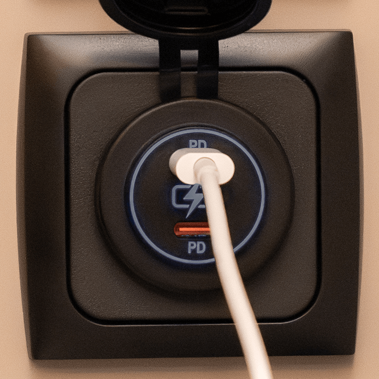 Cargador Power Line 2x USB-C PD - empaquetado