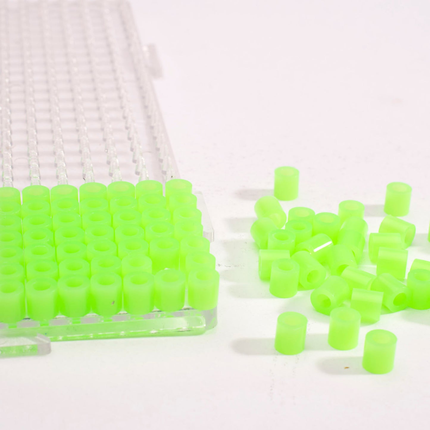 Vaessen creative • perline termoadesive verde neon 1100 pz.