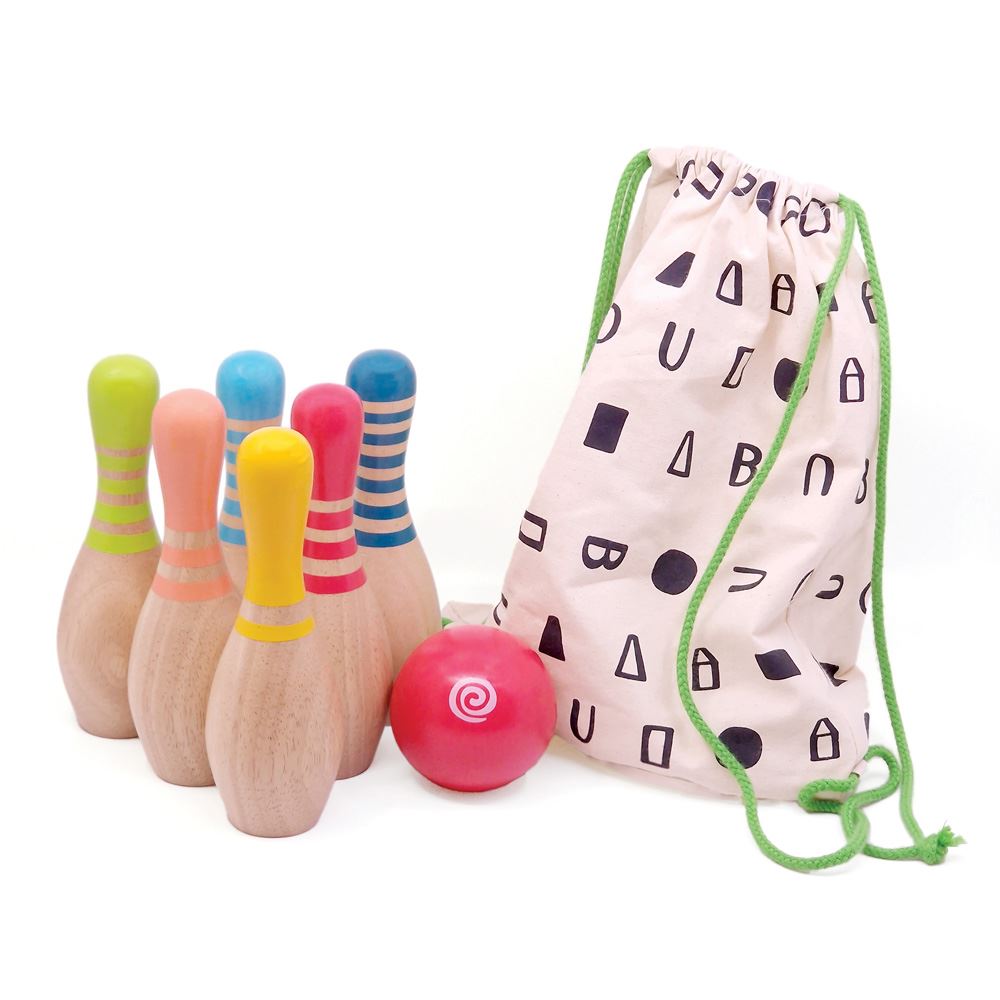Svoora esce per il bowling. 32x36x8 cm.5+