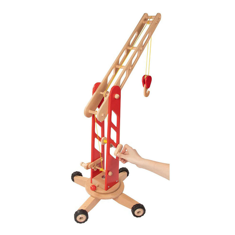 Goki Tocca in legno su ruote rosse