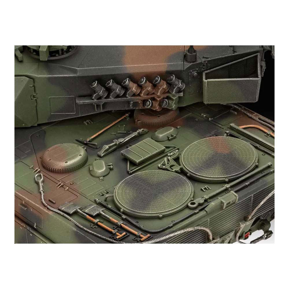 Maqueta Revell - 70 años bundeswehr: leopardo 2 a6a2 1:35 - 265 uds.