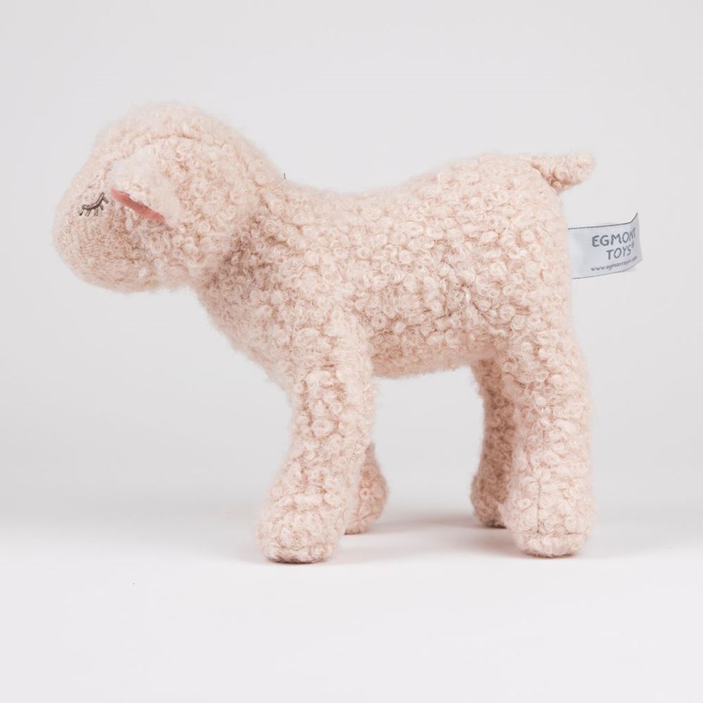 Egmont knuffel schaap mary. 40x30x5 cm.