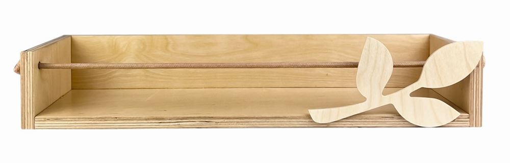 Wandrekje met blad. 50 x 15 x 9 cm.