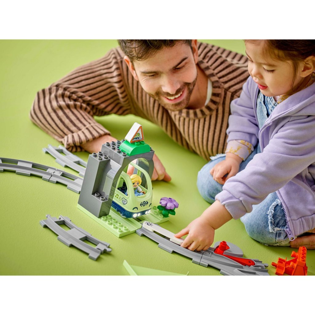 Lego Lego Duplo Town 10425 Treintunel and Rails Expansion Set