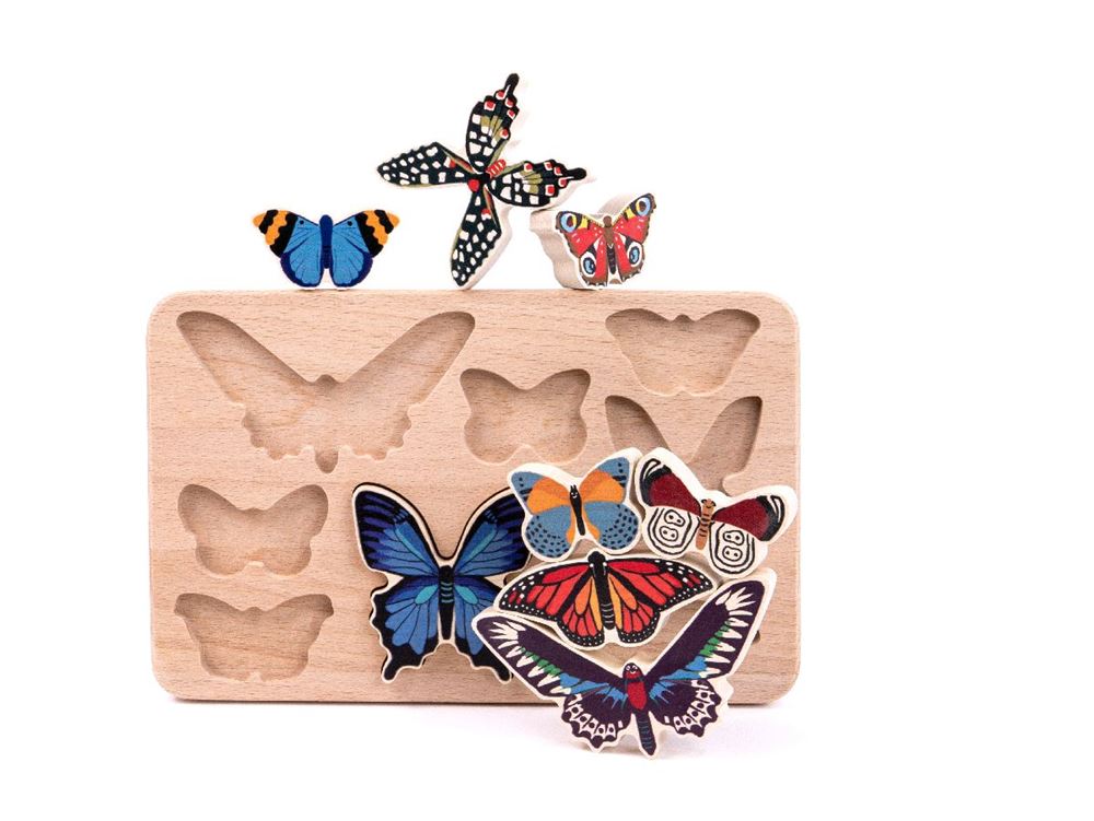 Bajo clasificador de mariposas de madera. 8 piezas