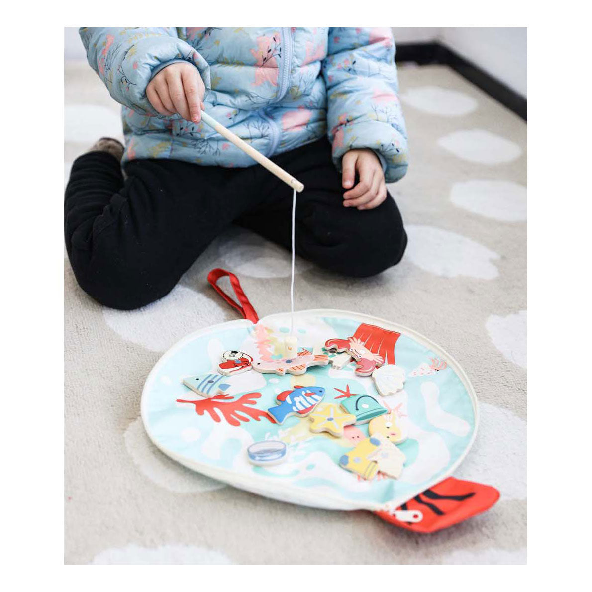 Classico gioco di pesca magnetica in legno del mondo