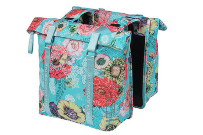 Basil Bloom Field dubbele fietstas - waterdicht, gerecycled PET - 28-35L - sky blue