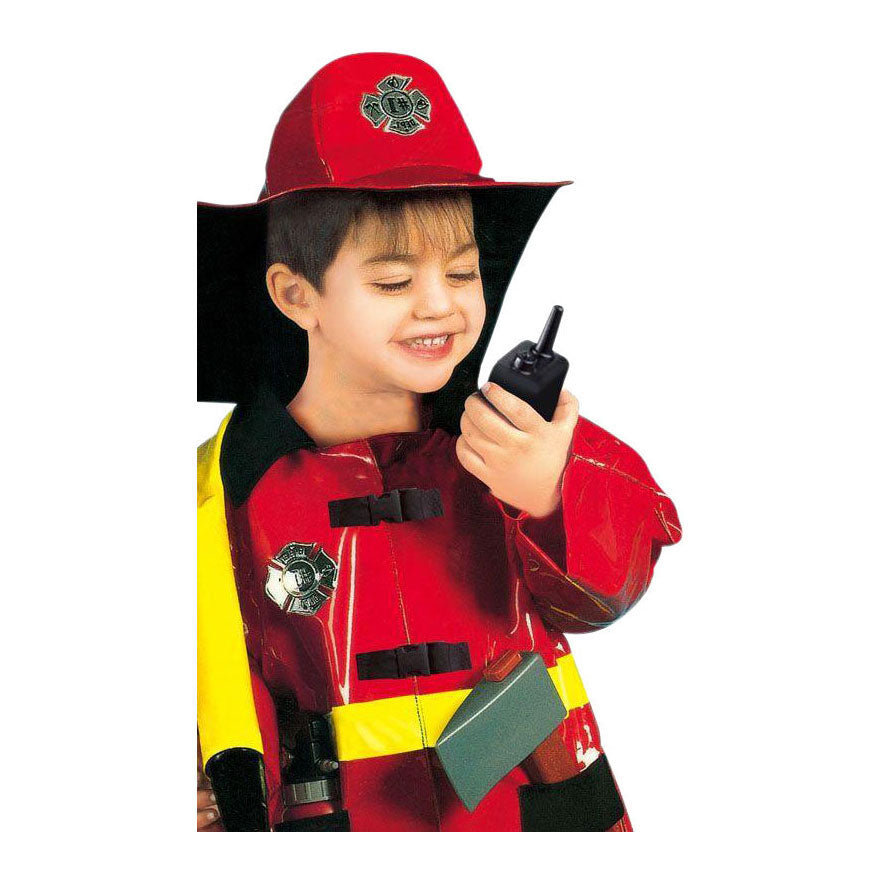 Traje de bombero con accesorios.