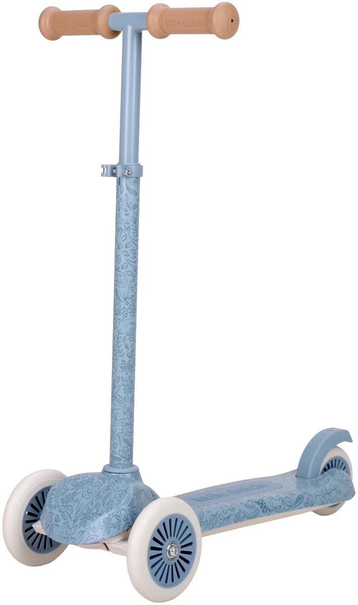 Pequeño scooter holandés de 3 ruedas