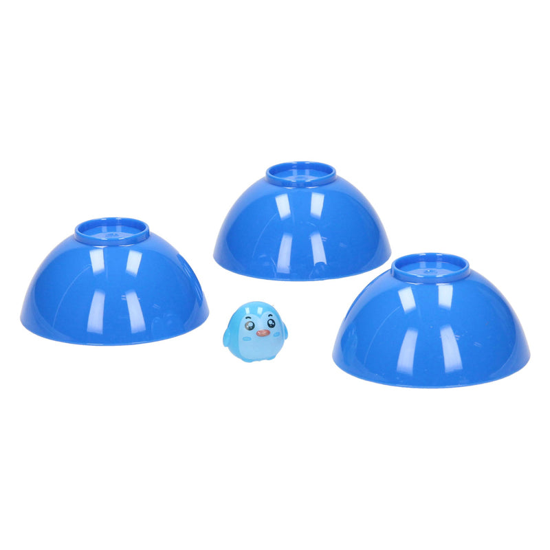 Jugar a la pelota con animales.