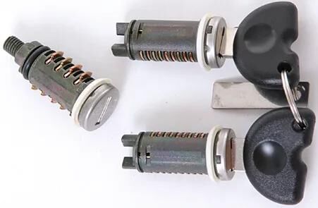 Set serrature Vicma Set serrature Piaggio Skipper LX, 10885