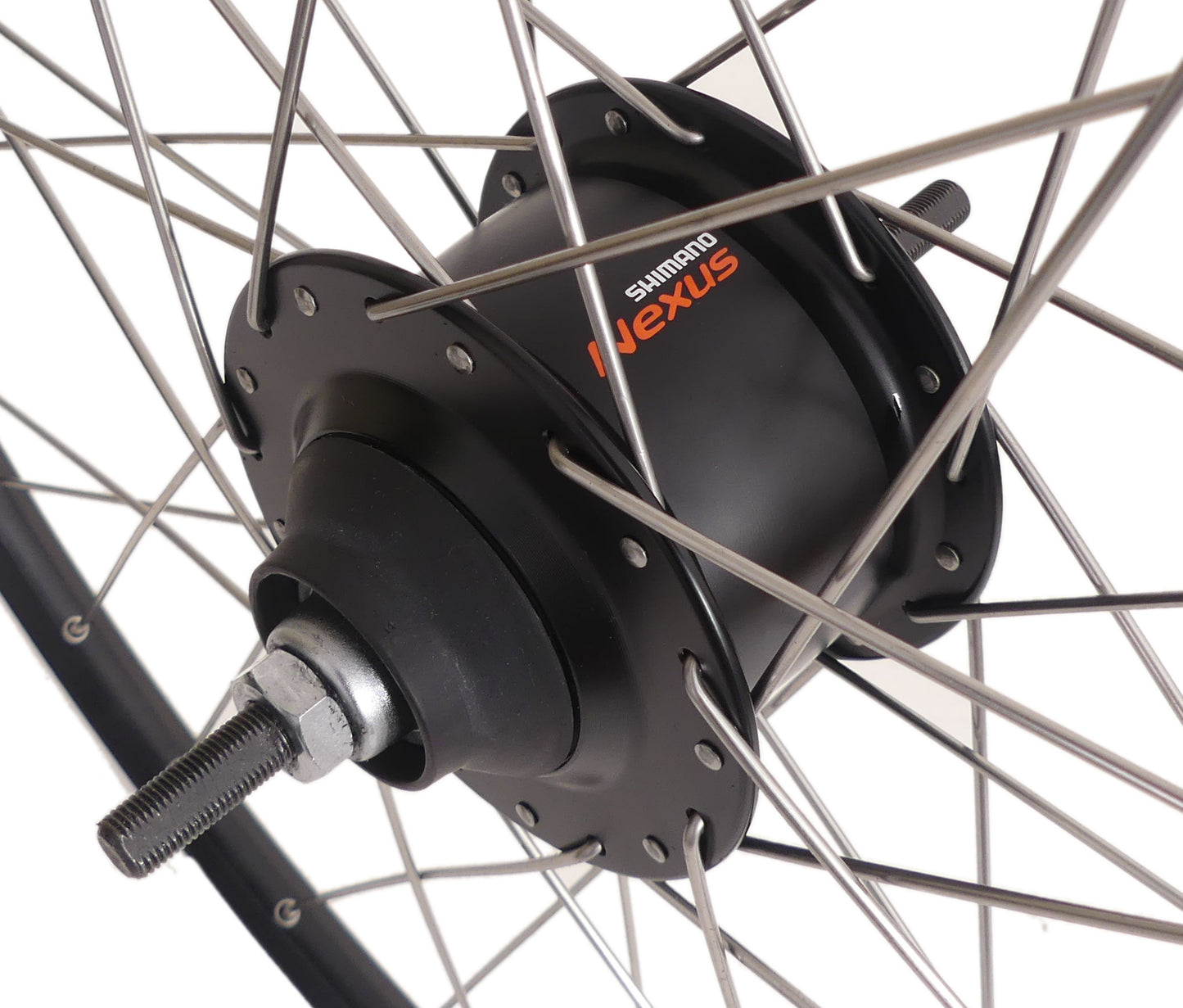 Rueda trasera 28 nexus 8 cubo de rolleros con borde negro y radios de acero inoxidable