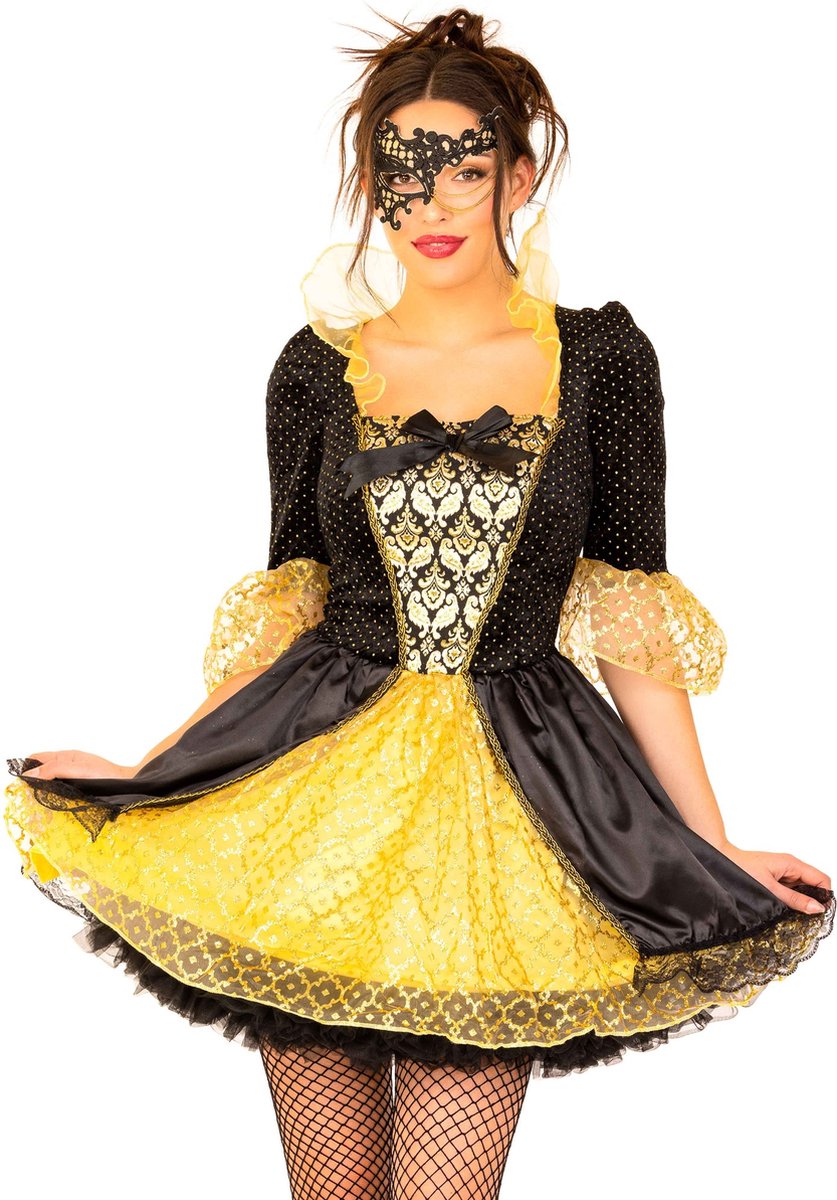Mascherata fantasy di Lay Avenue