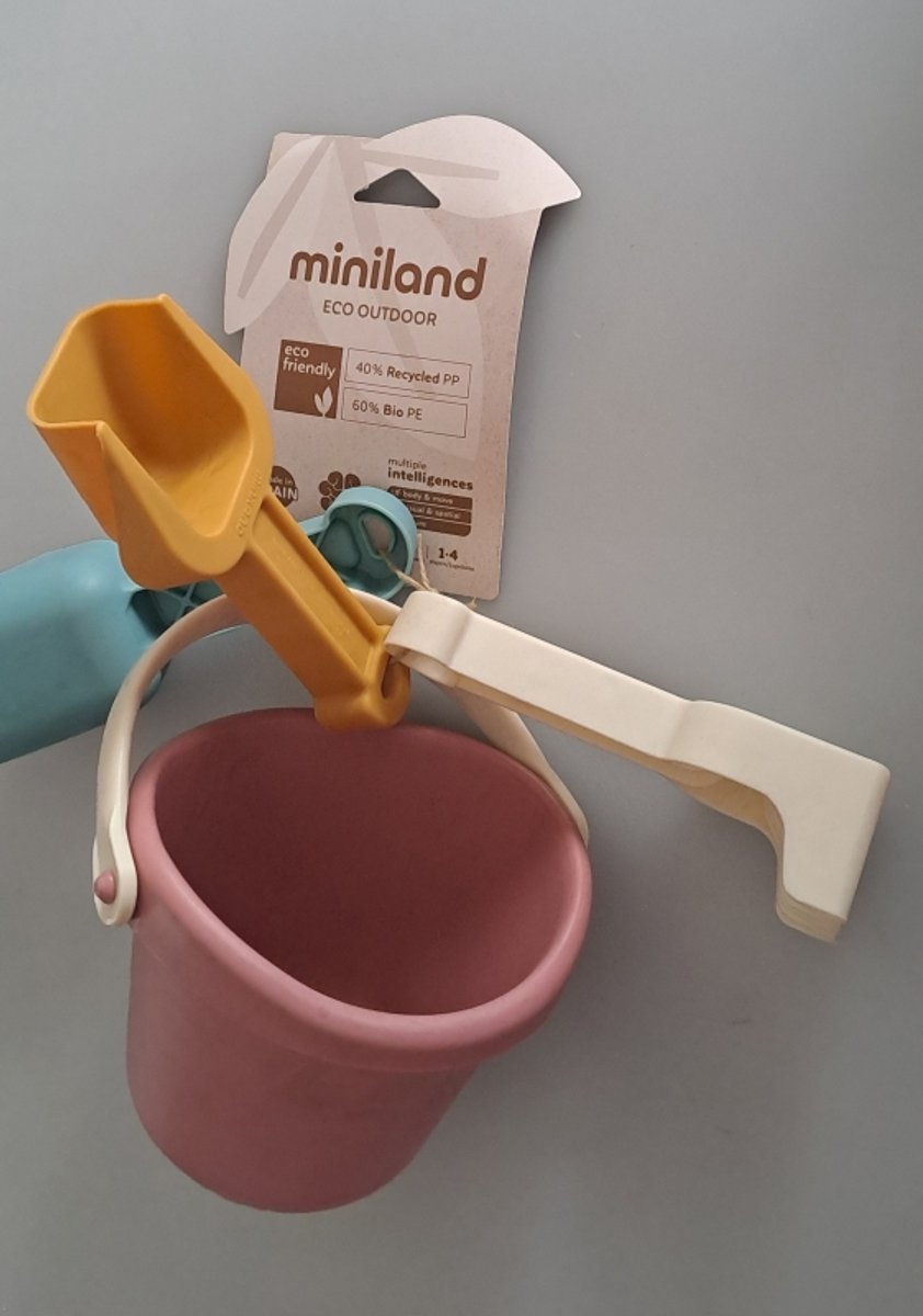 Miniland Outdoor Eco - set da gioco con sabbia per bambini - secchiello, paletta, rastrello e pala - blu - 18 mesi