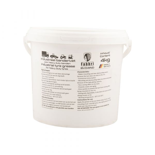 Pneumatico grasso universale