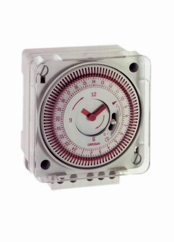 Interruttore orario Grasslin univ. tattica analogica 1 canale 1x24 ore 111.1