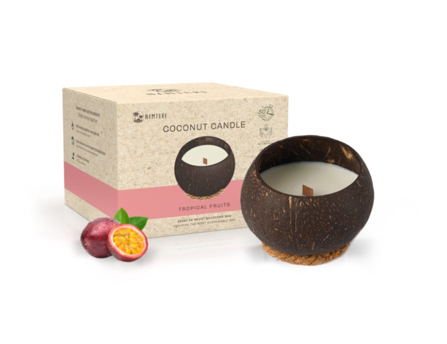 Fruta tropical de vela de coco namture