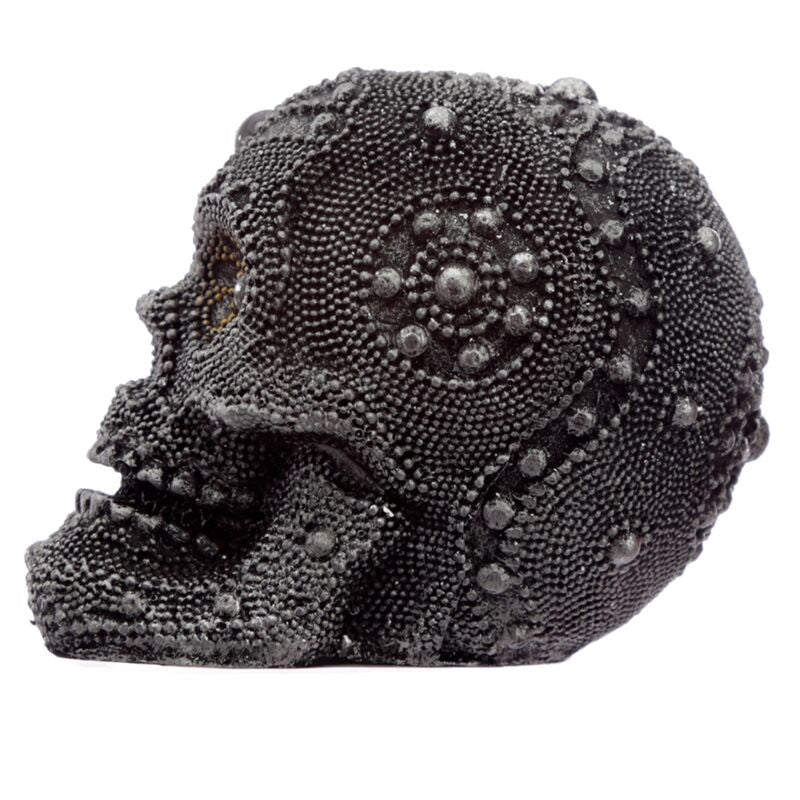Pequeño accesorio para la casa de calaveras de cuentas de plateado