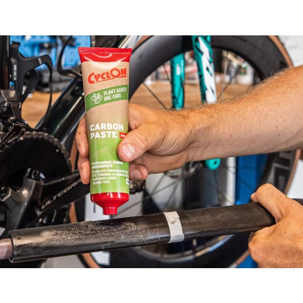 Cyclon Carbon montagepasta plant based tube 150ml