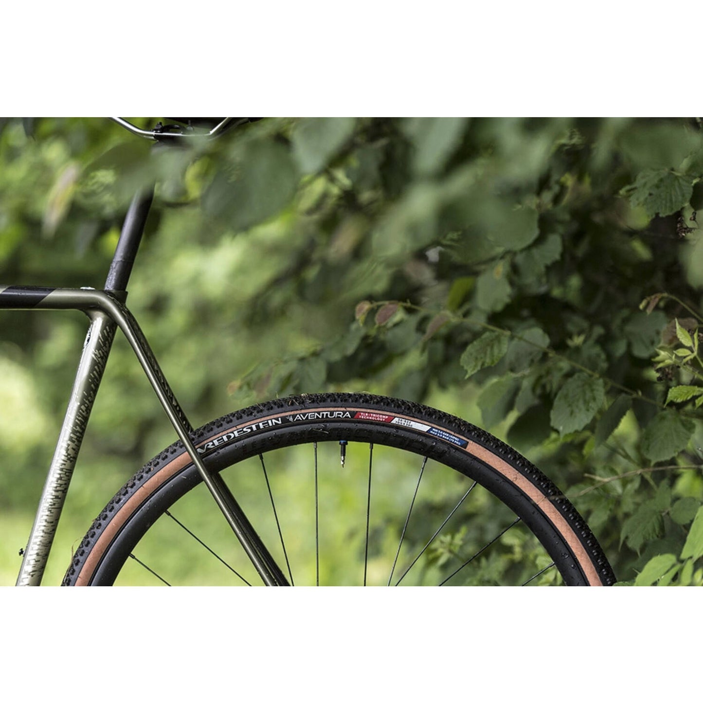 Vredestein Tire Aventura Seta 700 x 38C SW Transparente pliegue