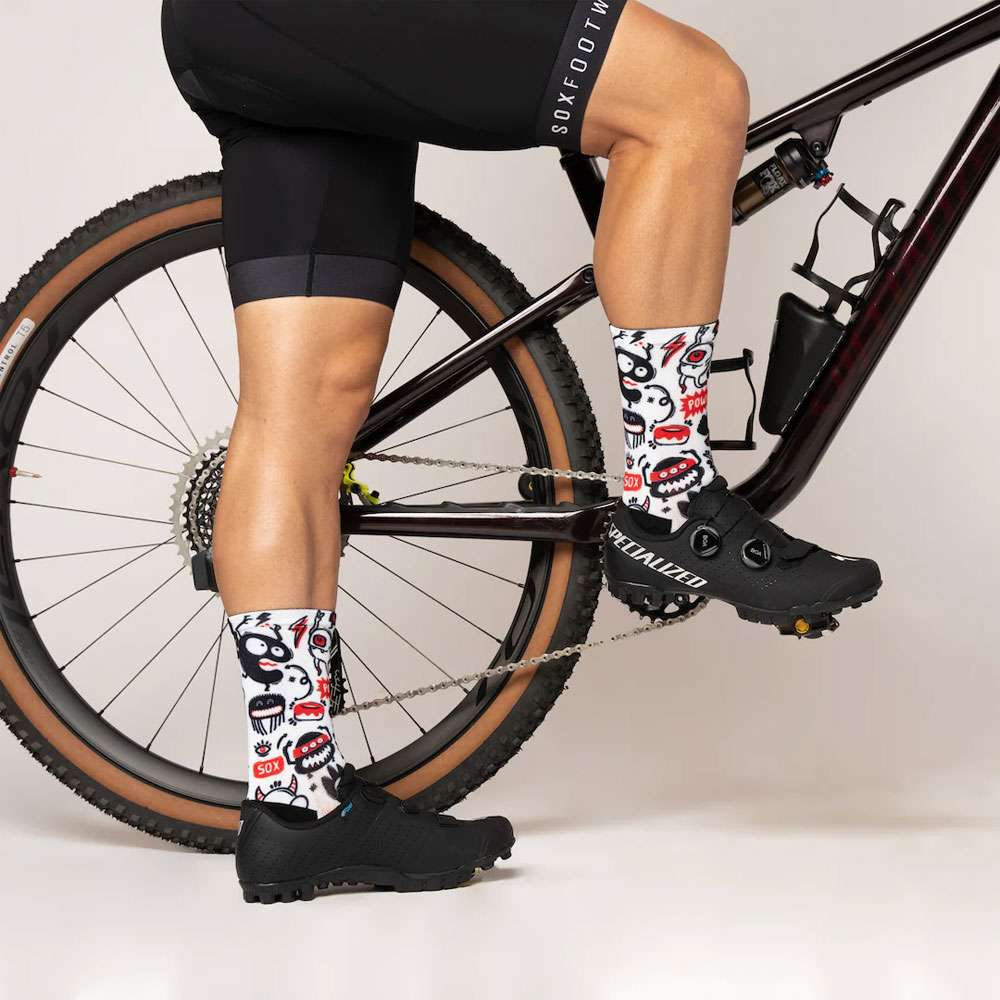 Calzature Sox luminose e funky: calzini