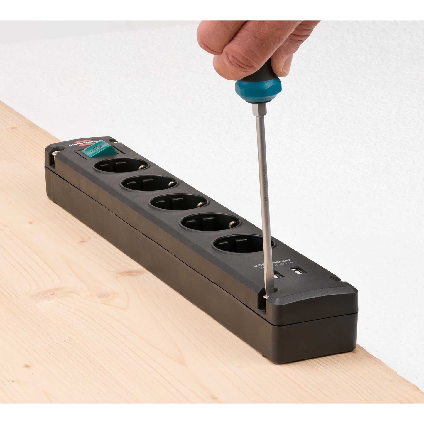 Brennenstuhl Bremounta Socket 5 veces