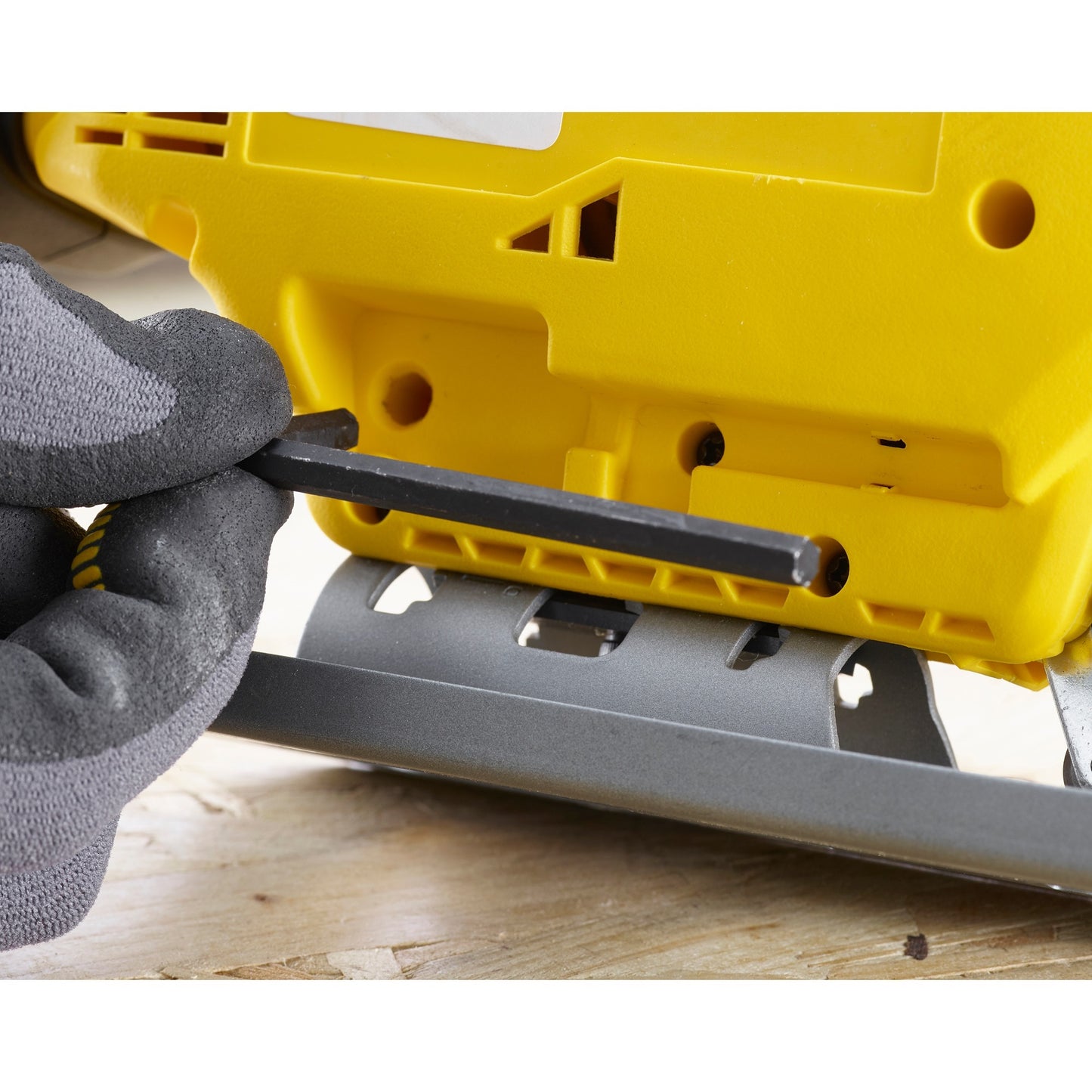 Stanley sfmcs600m2k fatmax® v20 accu decoupeerzaag 18v 4.0ah in koffer