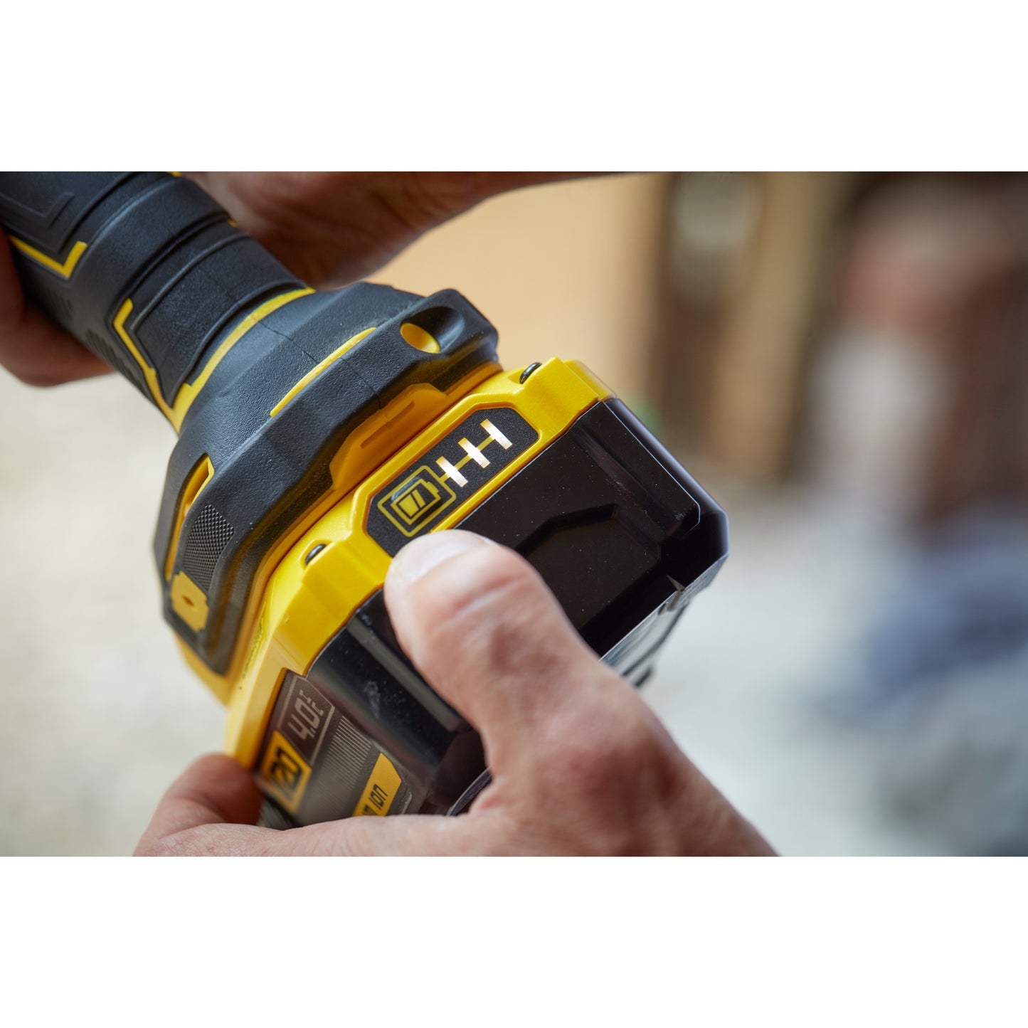 Stanley fatmax v20 18v haakse slijper (geel zwart, koffer, 2 accu's (4.0ah) en oplader (4a) inbegrepen)