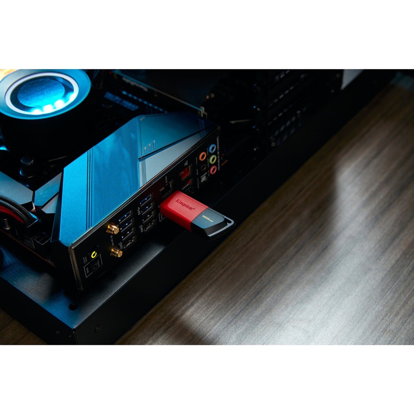 Kingston DataTraveler Esodia M 128 GB