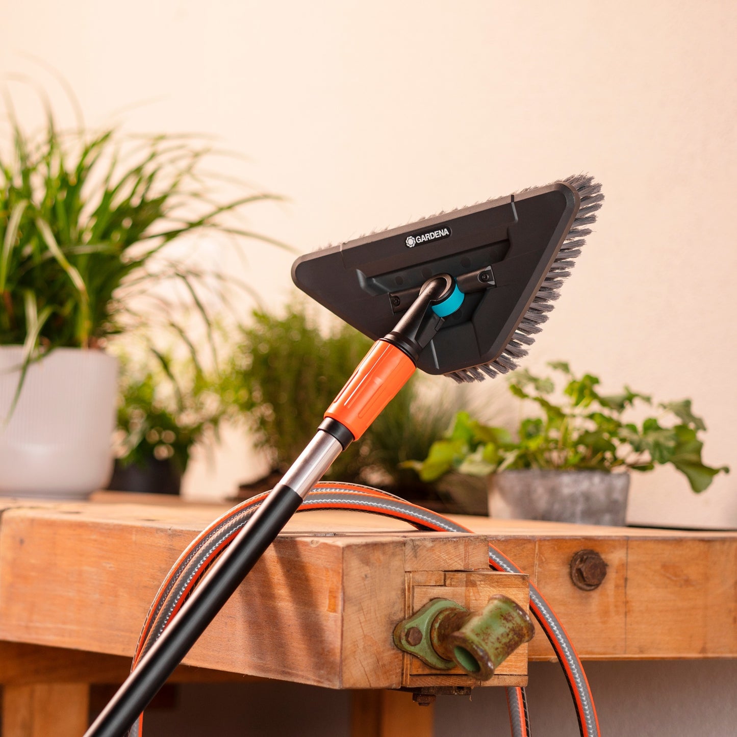 Gardena CleanSystem SteelBrush Soft Flex