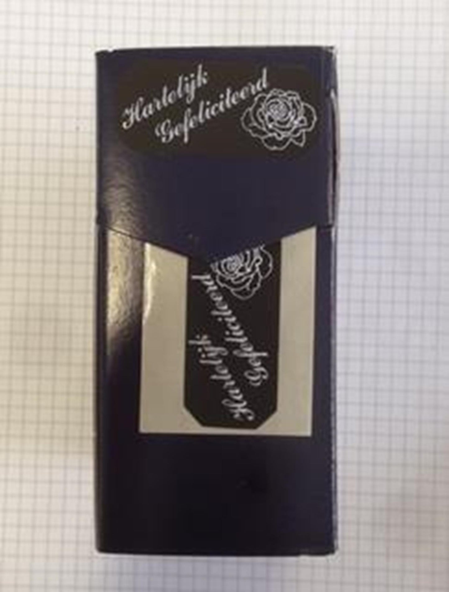 Adesivi regalo 500 su rotolo in una scatola blu