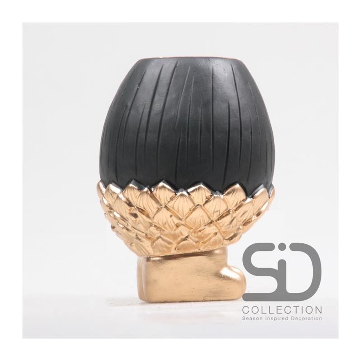Jarrón decorativo inspirado en la temporada bellota con pie 11x11x16cm negro